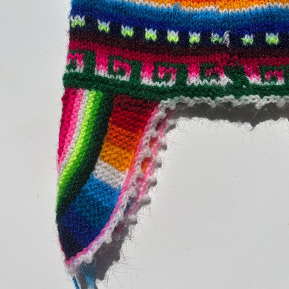 NWT Hand Knitted Multicolored Traditional Peruvian kids Wool cap / Beanie - Picture 2 of 4